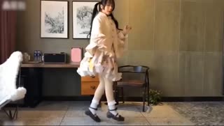 B站很火的舞蹈区双马尾可爱美少女浆果儿全裸宅舞才艺表演流出身材没得说多套制服装